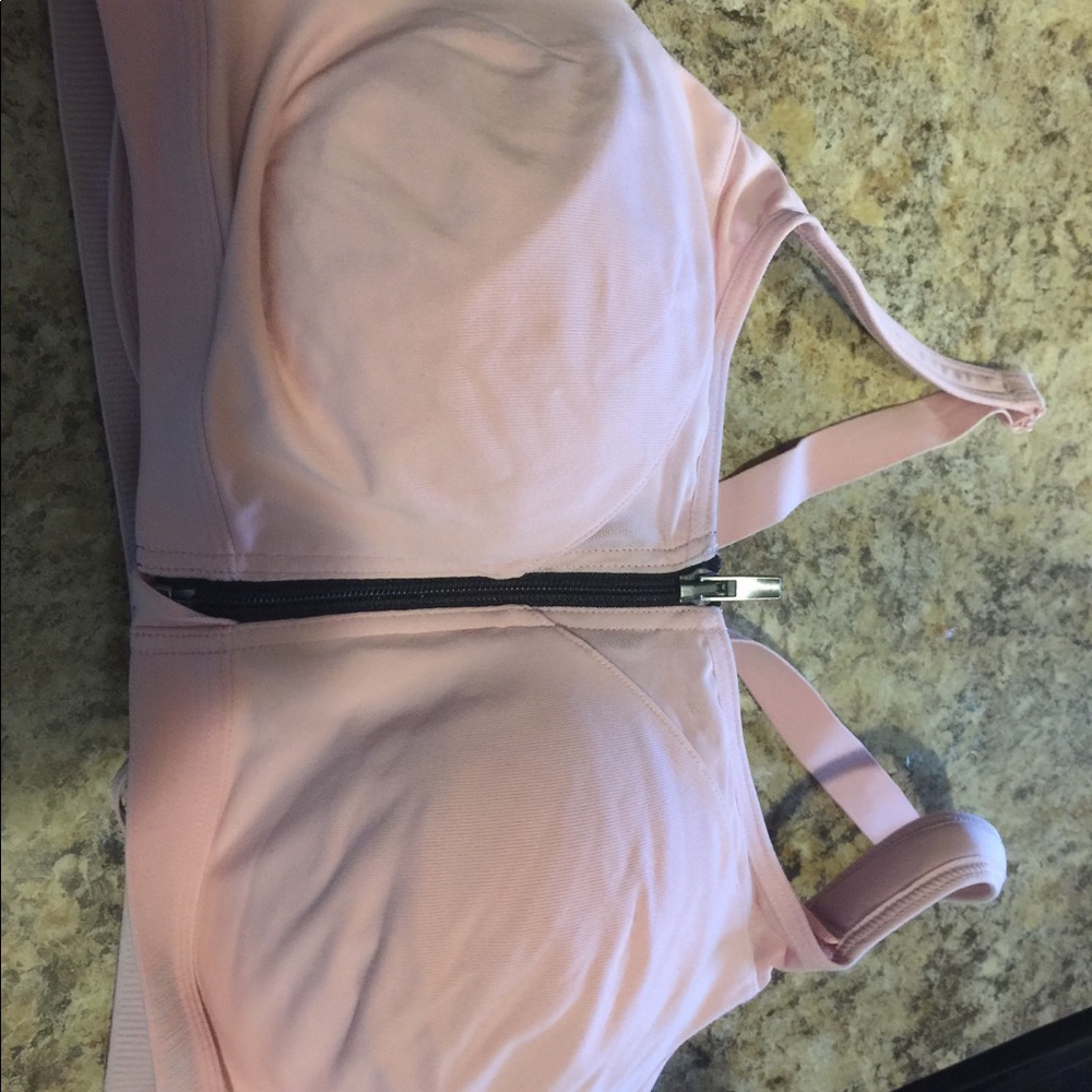 Knockout sports bra